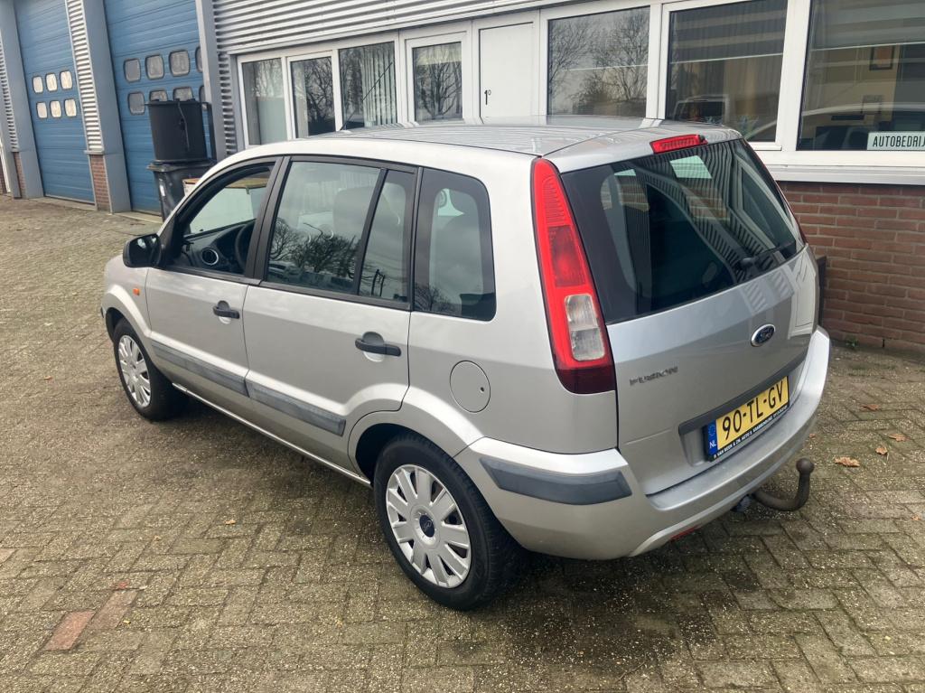 Ford Fusion 1.4-16v champion