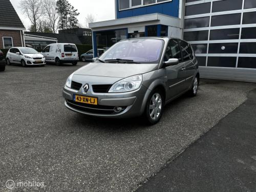 Renault Scenic 2.0-16v tech line