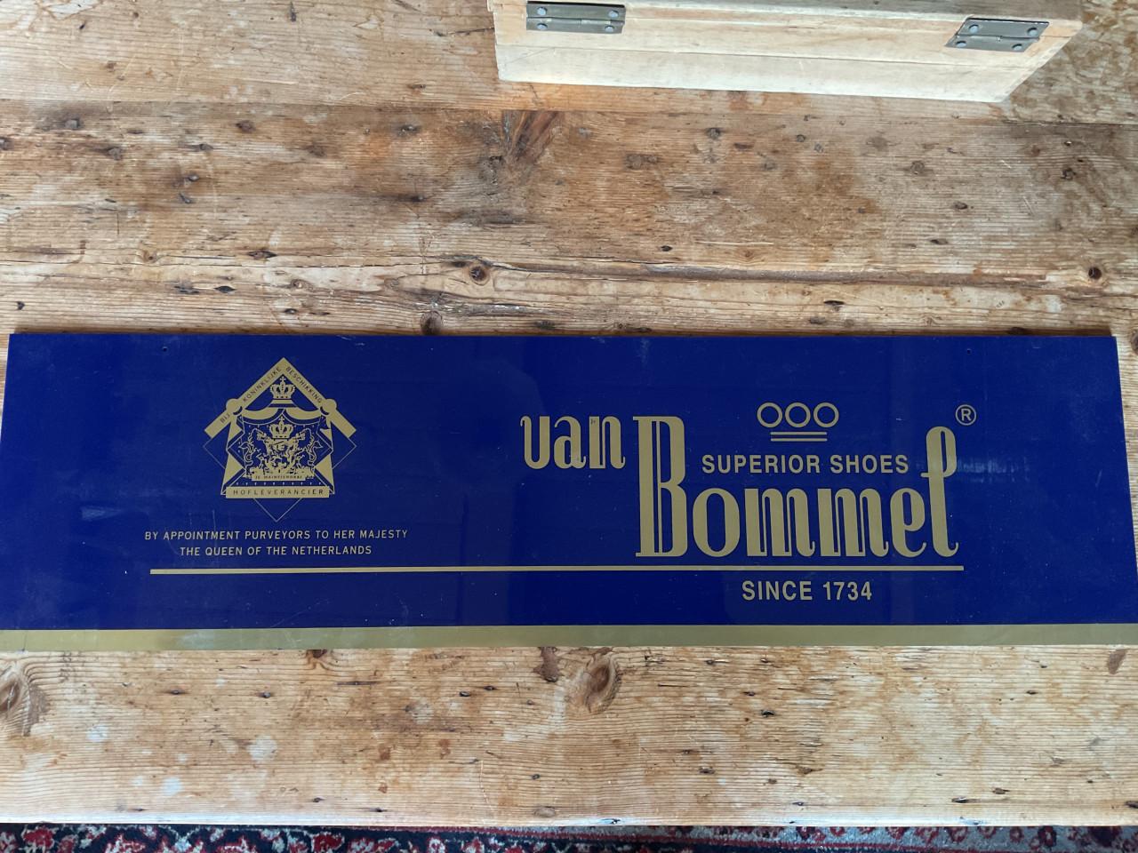 Van Bommel schoenen reclamebord