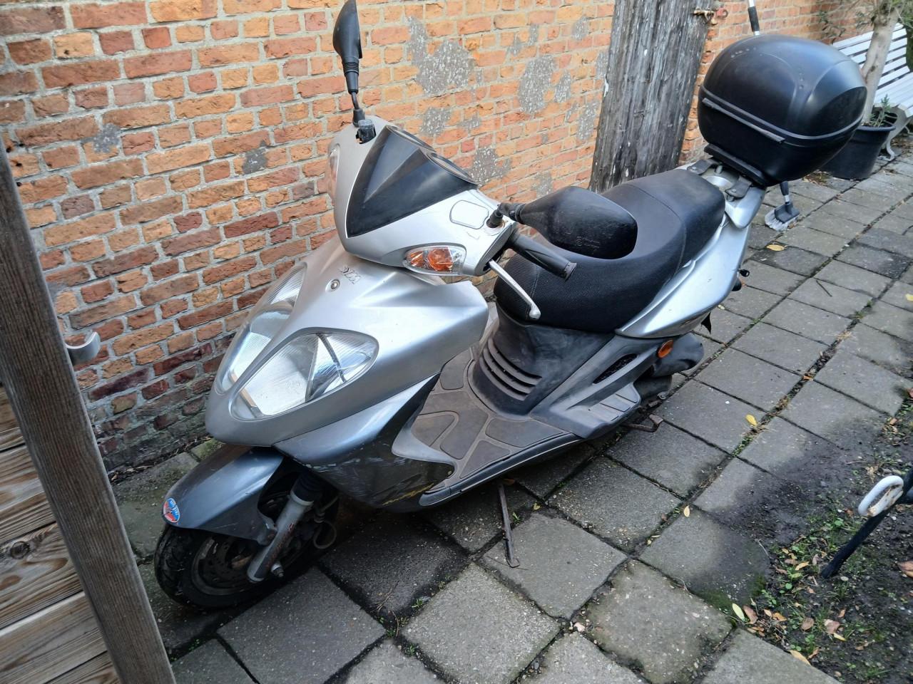 Sym scooter