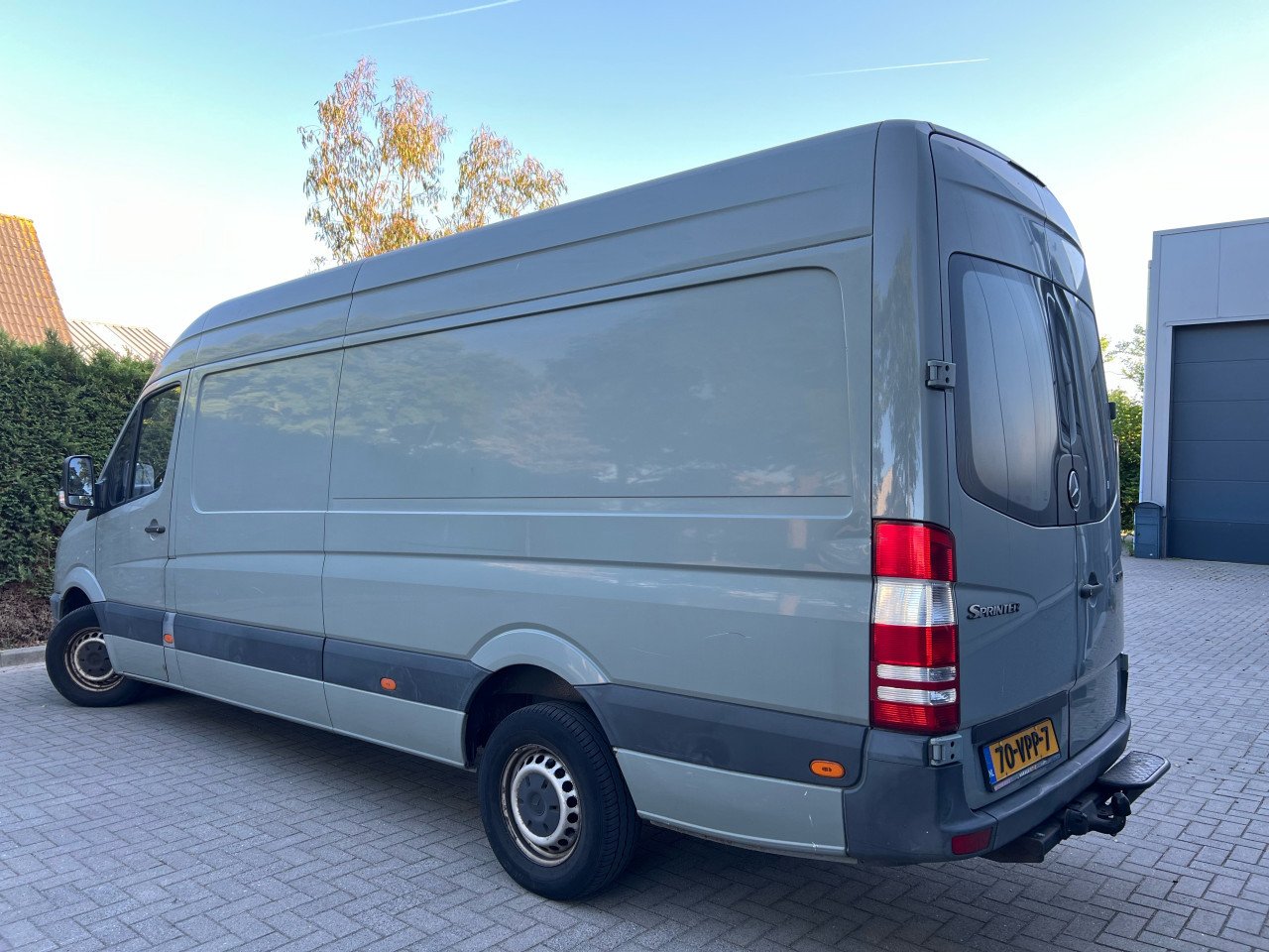 Mercedes-Benz Sprinter 318 3.0V6 182.929KM