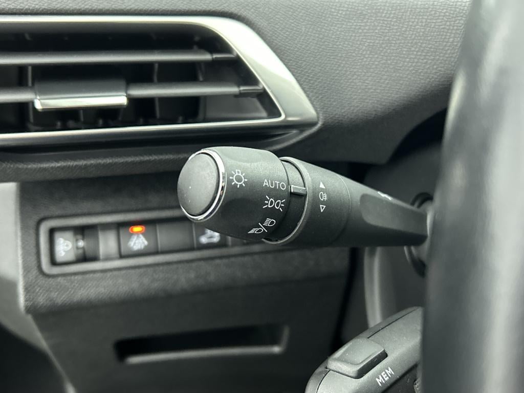 Peugeot 3008 130 pk blue lease allure | rijklaar | trekhaak | elektrische a