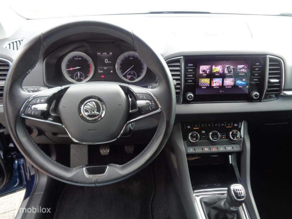 Skoda Karoq 1.0 tsi business edition/airco/stoel+stuur verw/full led/apple 