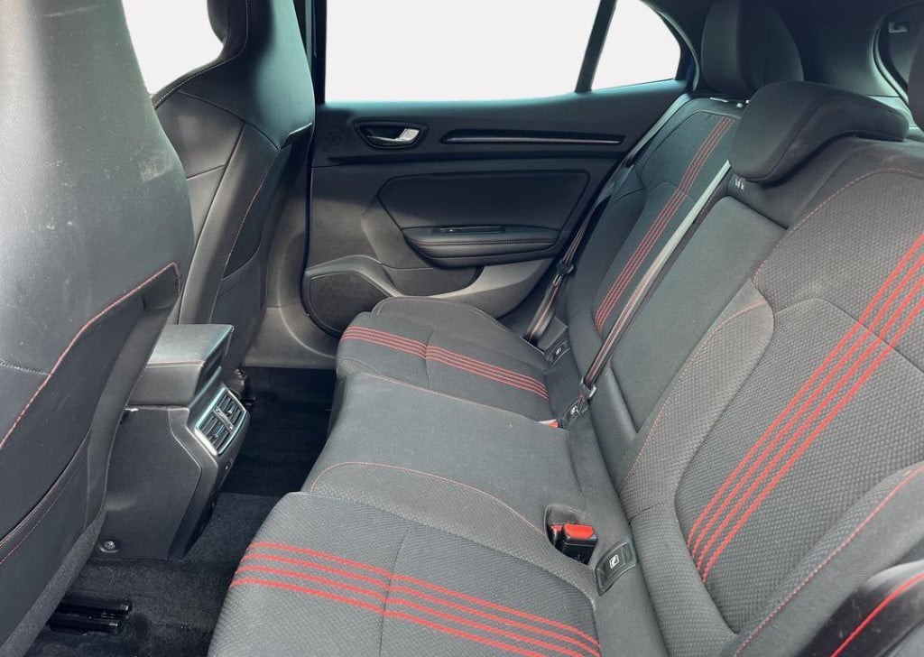 Renault Megane 1.3 tce 160 edc r.s. line - bose / trekhaak