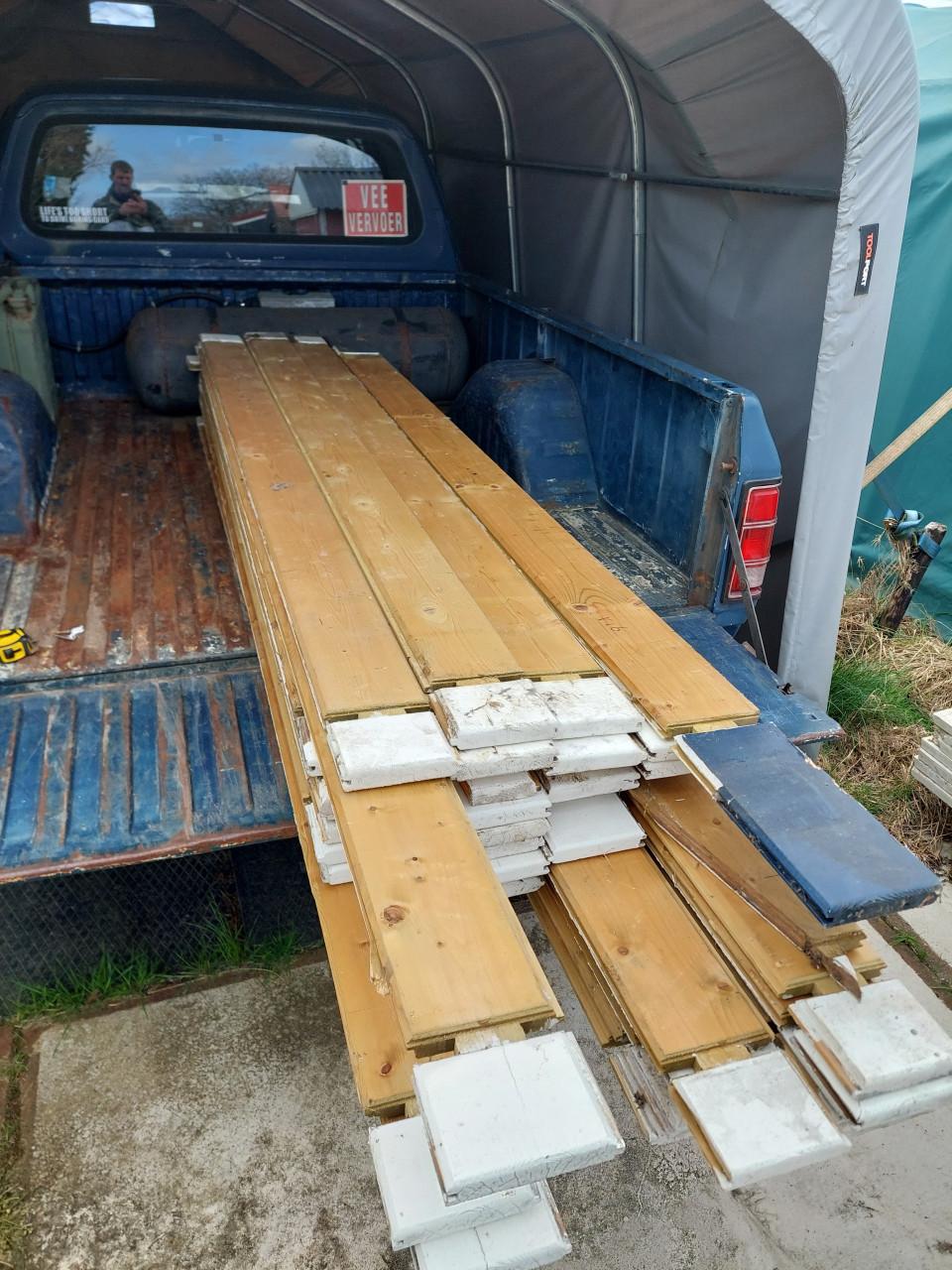 Houten planken circa 150 meter