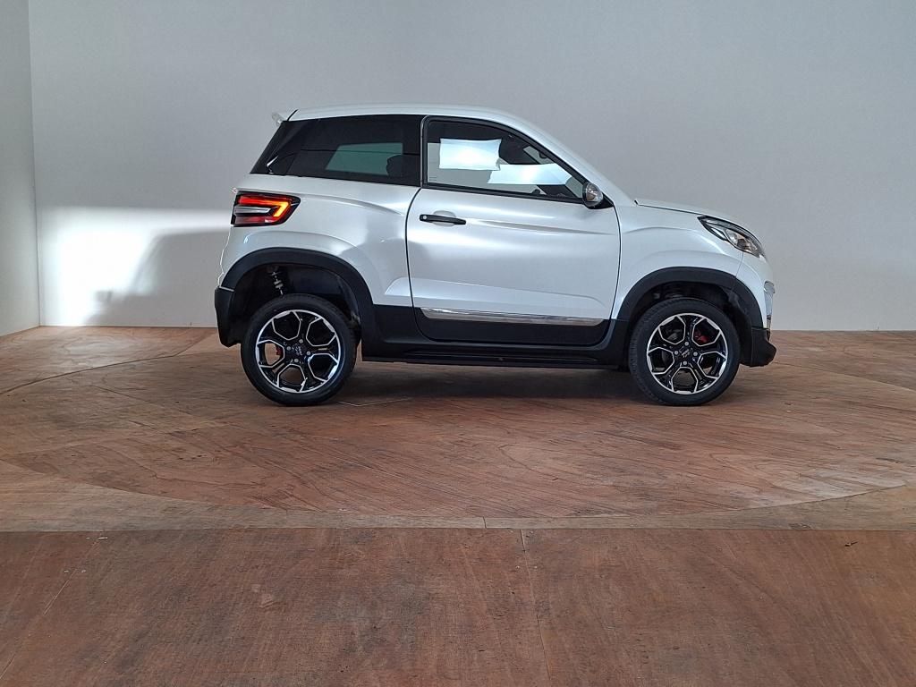 Ligier Js60 brommobiel sport sun