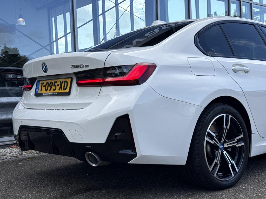 BMW 3-serie 320e m-sport | facelift | widescreen | navi | carplay | led