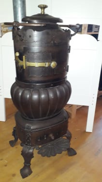 Antieke kachel