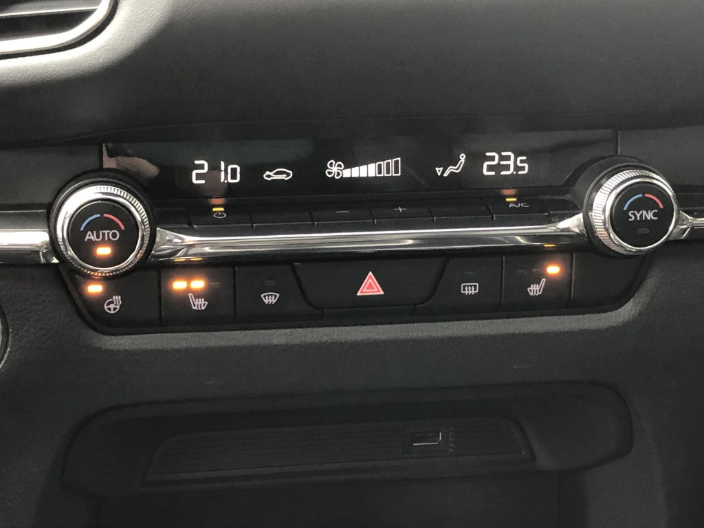 Mazda Cx-30 2.0 skyactiv-x luxury, awd, aut., sunroof, trekhaak, 360° cam