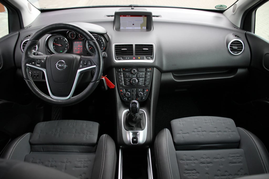 Opel Meriva 1.4 turbo blitz | camera | trekhaak | half leder |