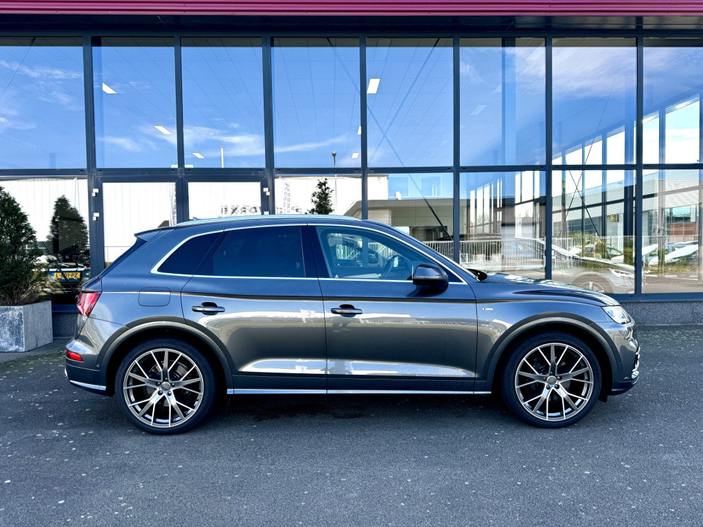 Audi Q5 55 tfsi e quattro competition s line leder panorama dak