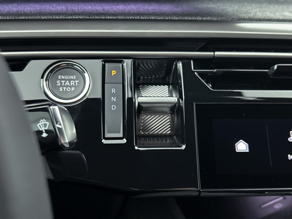 Peugeot E-3008 allure avantage 73 kwh