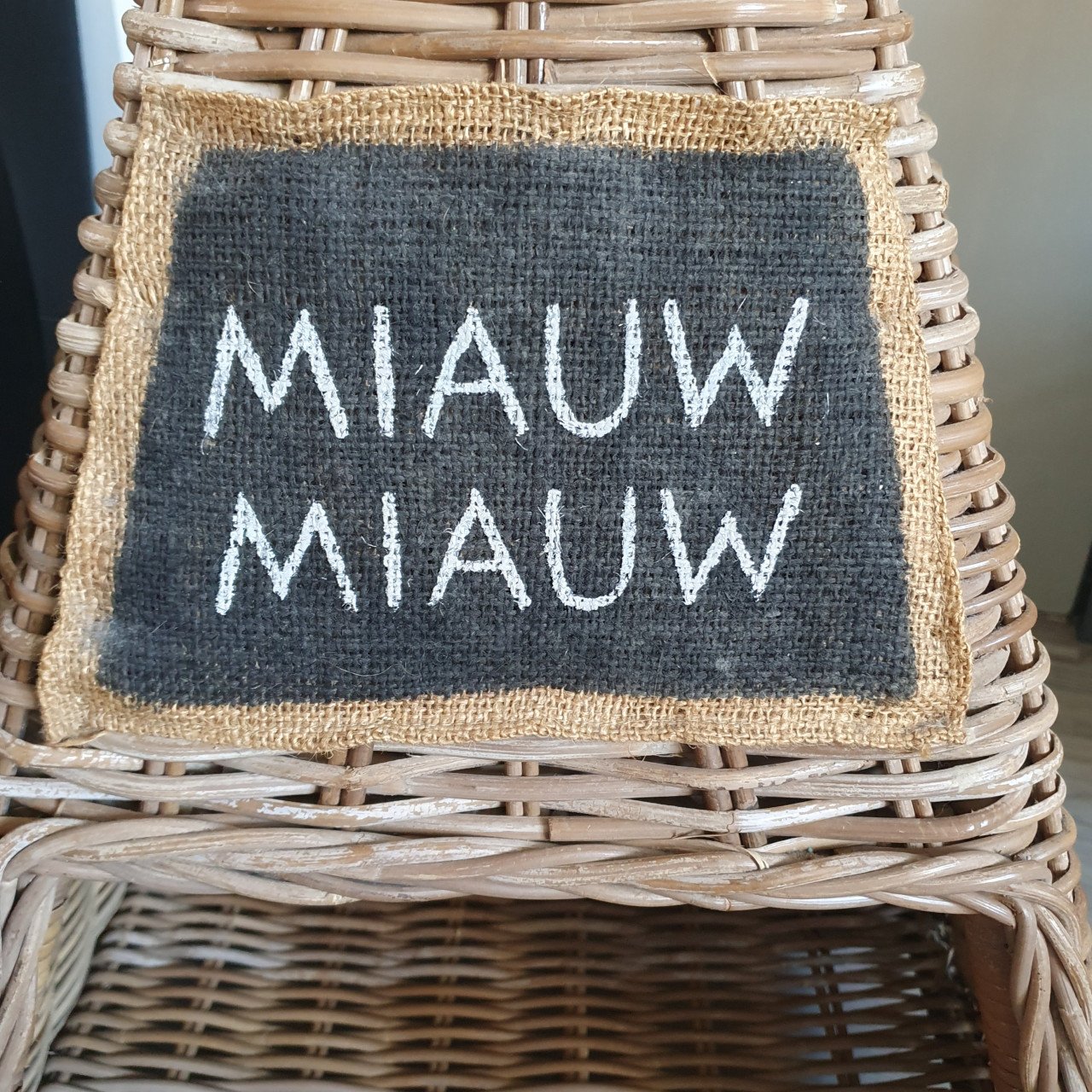 Kattenmandje rotan tipi tent