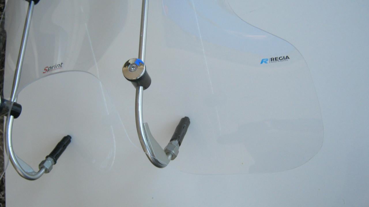 VESPA SPRINT HOOG WINDSCHERM MET BEUGELS VOOR 30 EURO