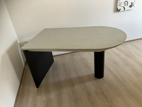 Eetkamertafel met uitschuifbaar passtuk