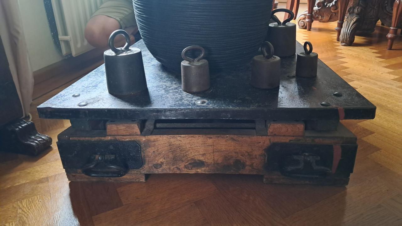 Unieke Industriële Bascule Weegschaal – D. van Halk & Zoon (500 kg) 1945