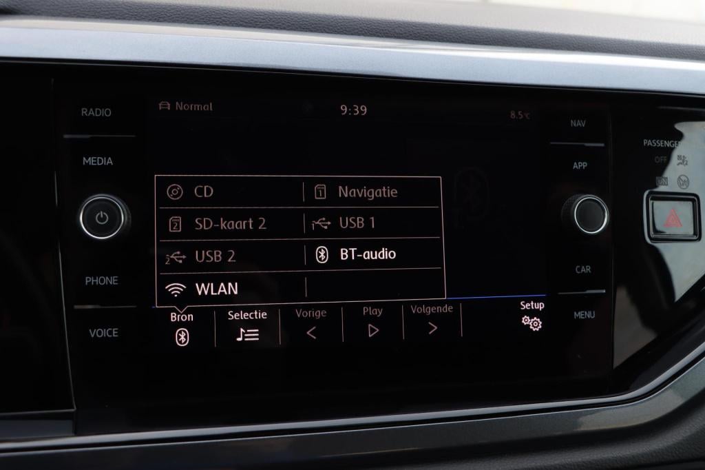 Volkswagen Polo 1.0 tsi highline adaptive | carplay | sensoren