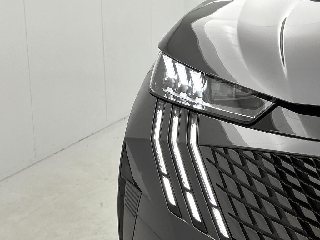 Peugeot 3008 1.2 hybrid 145 gt | rijklaar |
