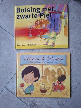 2 prentenboeken Piet en Sinterklaas