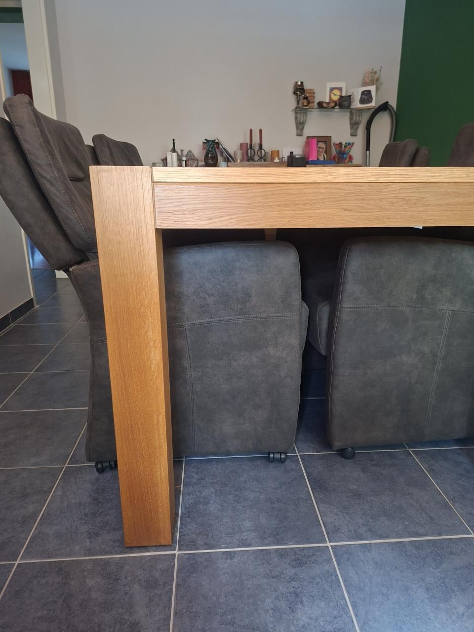Eettafel van wit eikenhout