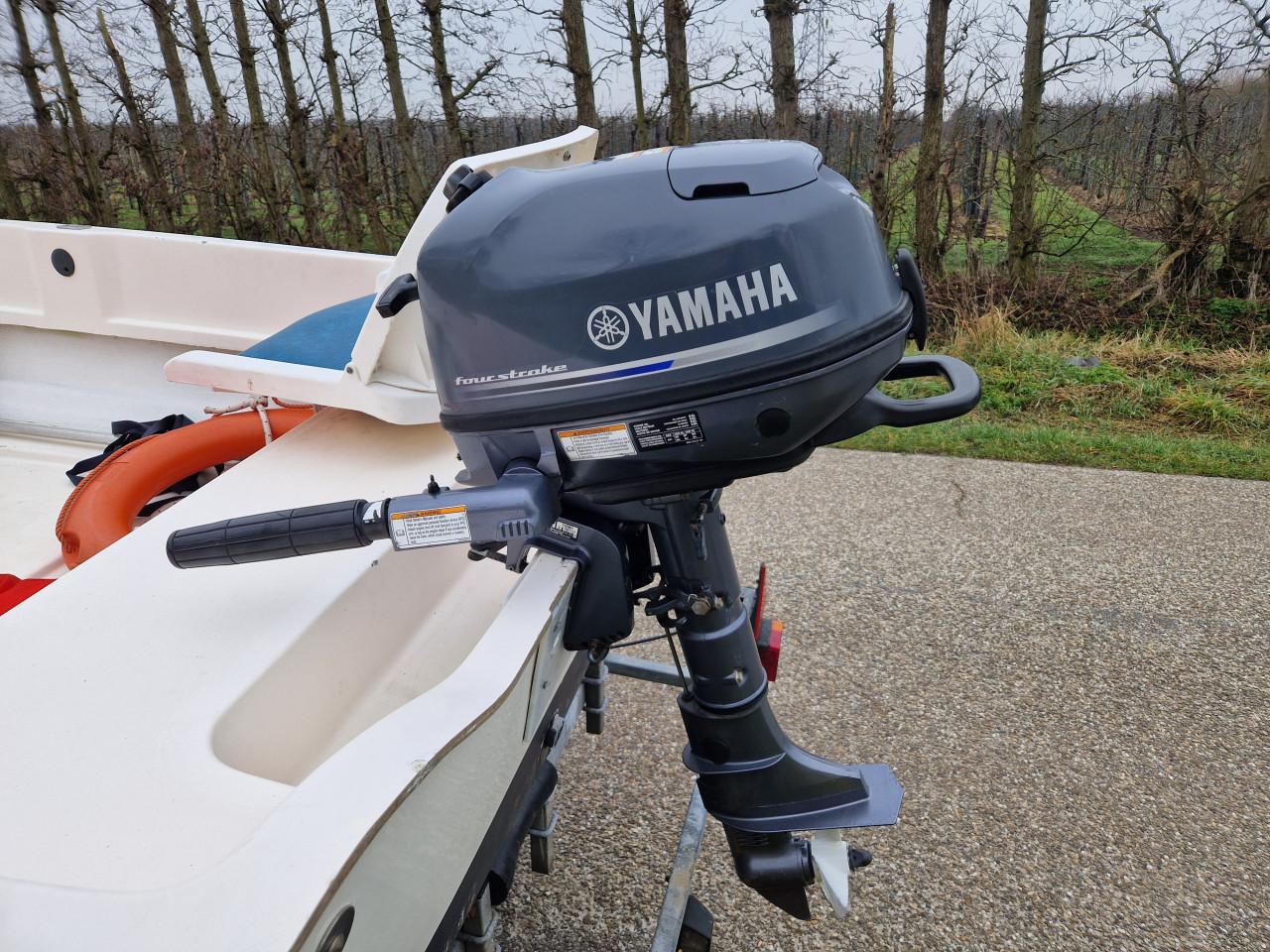 ELAN 401 met PEGA trailer en Yamaha 4 pk 4-takt vaarklaar compleet set