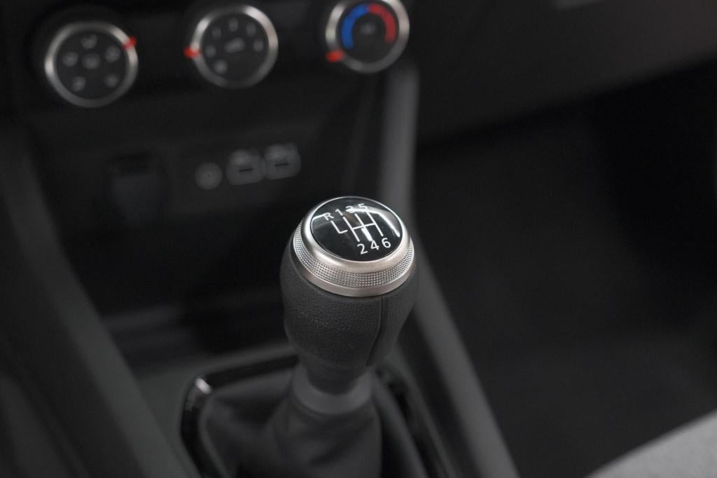 Renault Clio tce 90 gpf evolution | parkeersensoren | navigatie | apple car