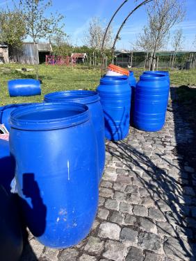 Vaten gebruikt voor voedsel GRATIS af te halen