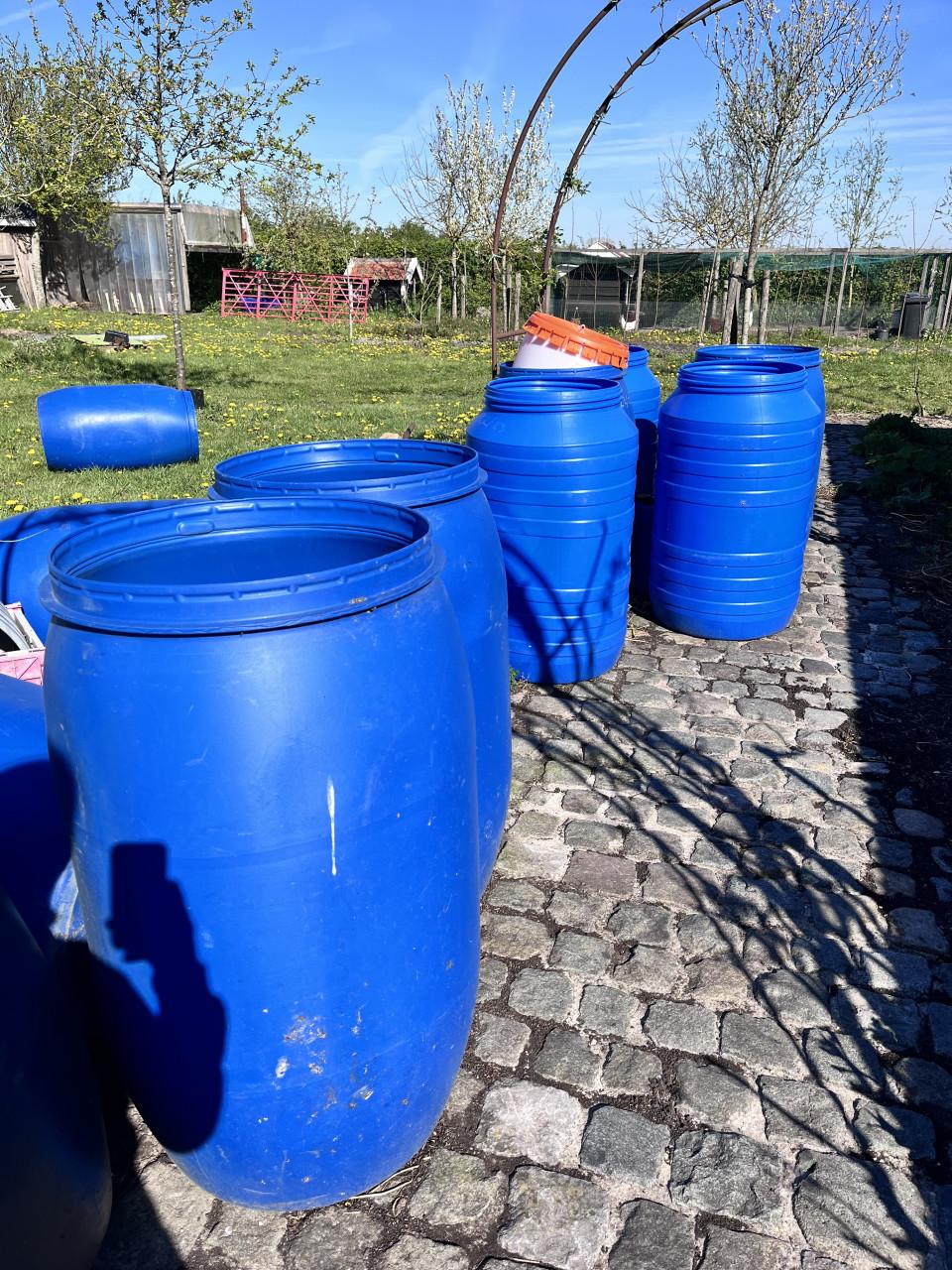 Vaten gebruikt voor voedsel GRATIS af te halen