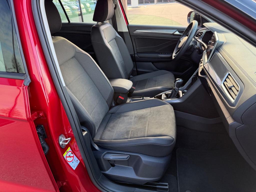 Volkswagen T-roc 1.5 tsi 150pk dsg style | navigatie | standkachel | camera