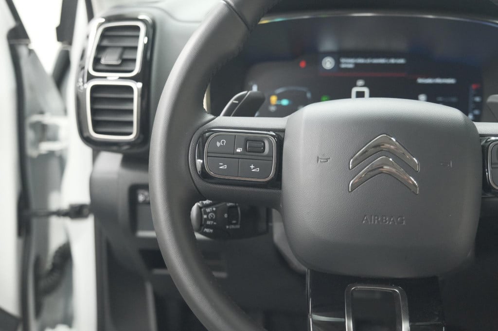 Citroen C5 Aircross 1.2 hybrid 136 e-dcs7 plus | camera | navigatie | parke