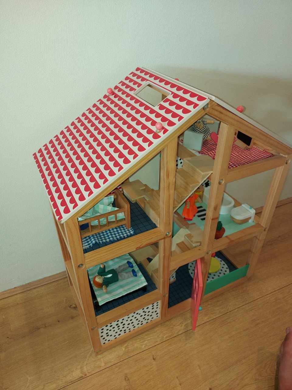 Z.g.a.n. houten HEMA poppenhuis incl. interieur en poppetjes