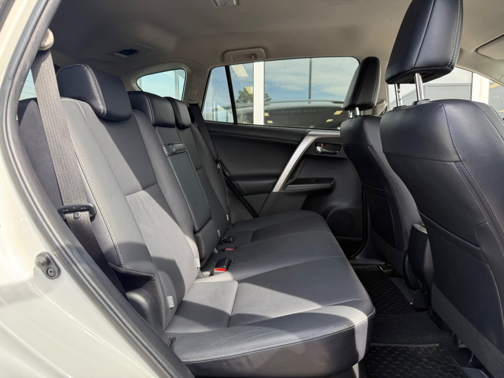Toyota Rav4 2.5 hybrid executive business