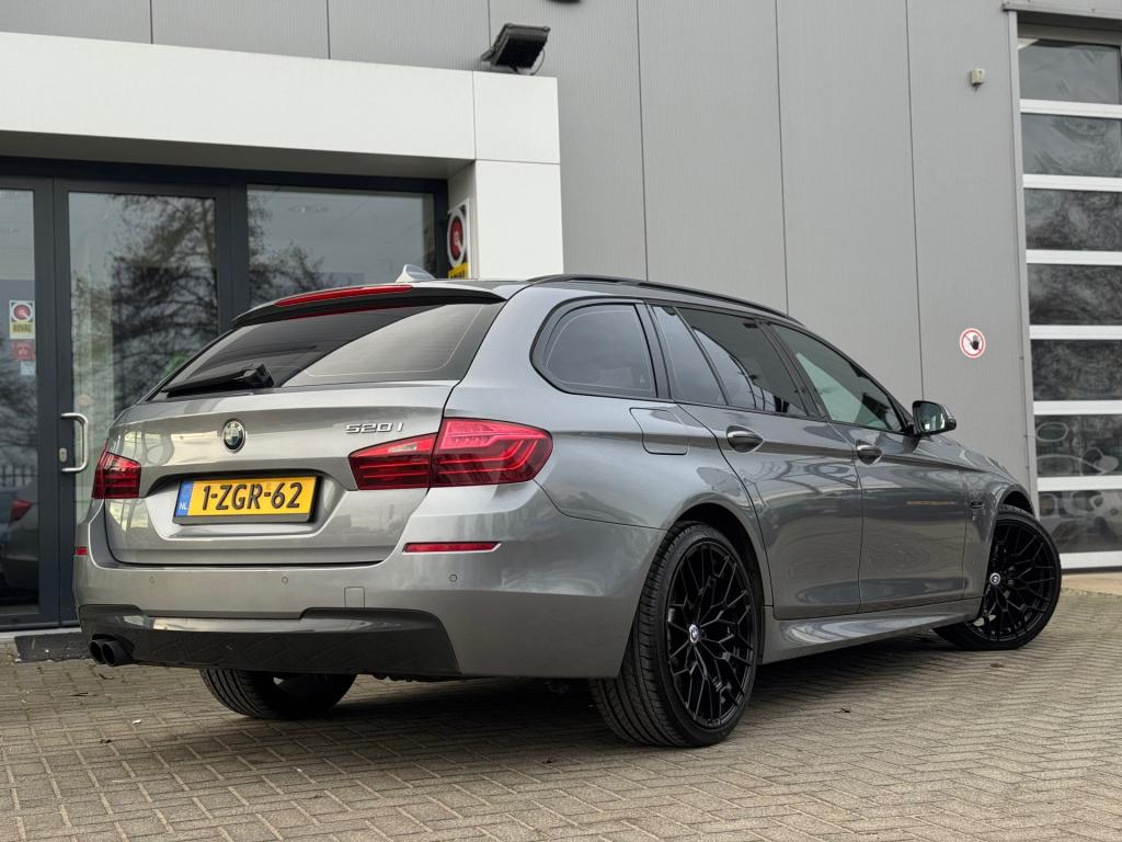 BMW 5 Serie touring 520i executive * m-pakket * navigatie * 20 inch * nap