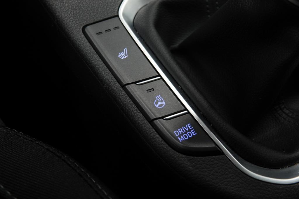 Hyundai I 30 1.0 t-gdi mhev | camera | cruise | carplay | pdc |