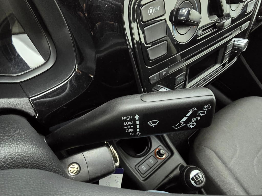 Volkswagen UP! occasion 1.0 move up! bluemotion zeer zuinig en 5 deurs | tw