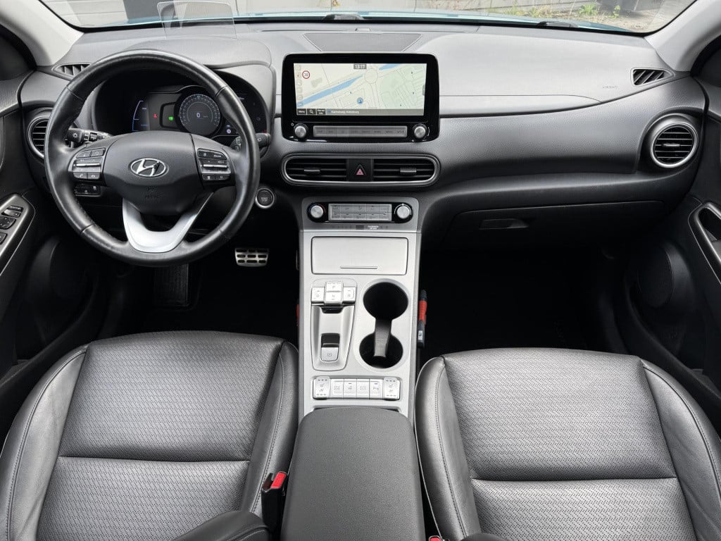 Hyundai Kona ev premium 64 kwh soh 95%, incl. accucertificaat!