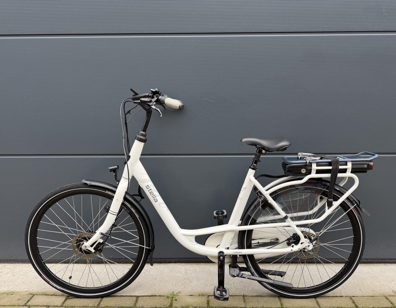 Zeer nette Stella Comfort elektrische fiets 522WH