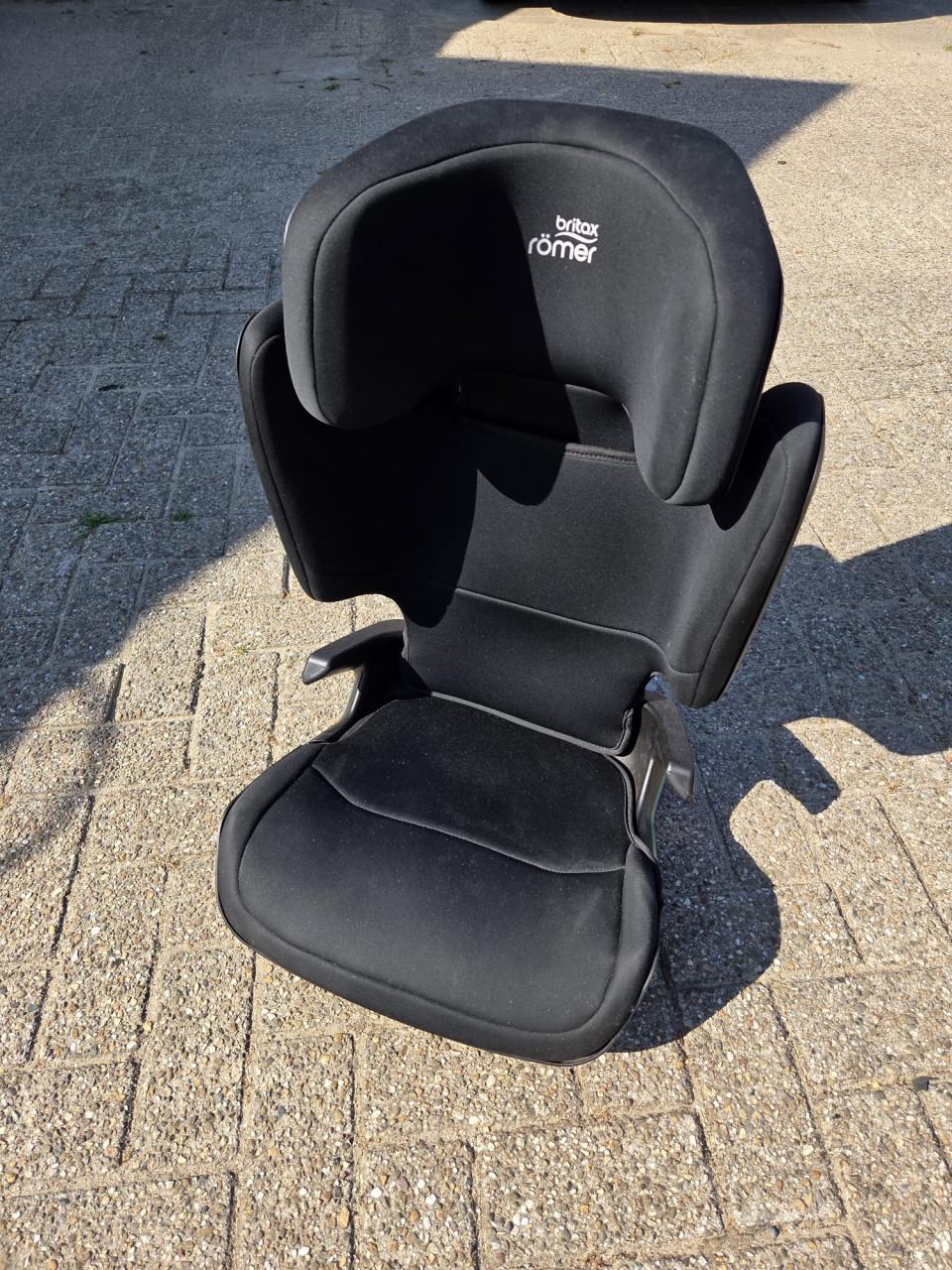 Britax Römer Kidfix M I-size autostoeltje