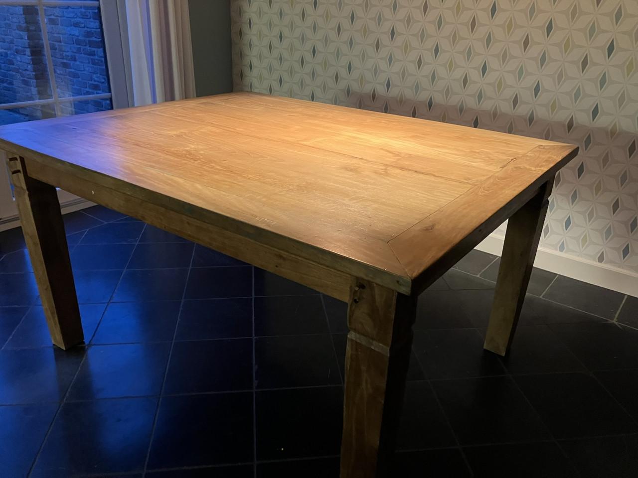 Teakhouten eettafel