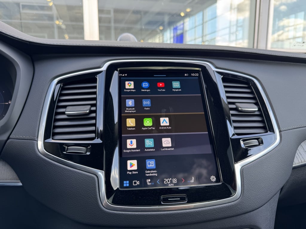 Volvo XC90 t8 455pk recharge ultra dark| full options!! b&w | luchtvering