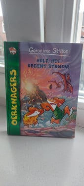 Oerknagers 2 - Help het regent stenen / Geronimo Stilton