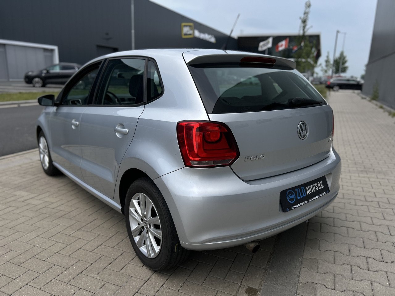 Volkswagen Polo 1.4-16V Comfortline/APK/AIRCO/BLUETOOTH/NAVI
