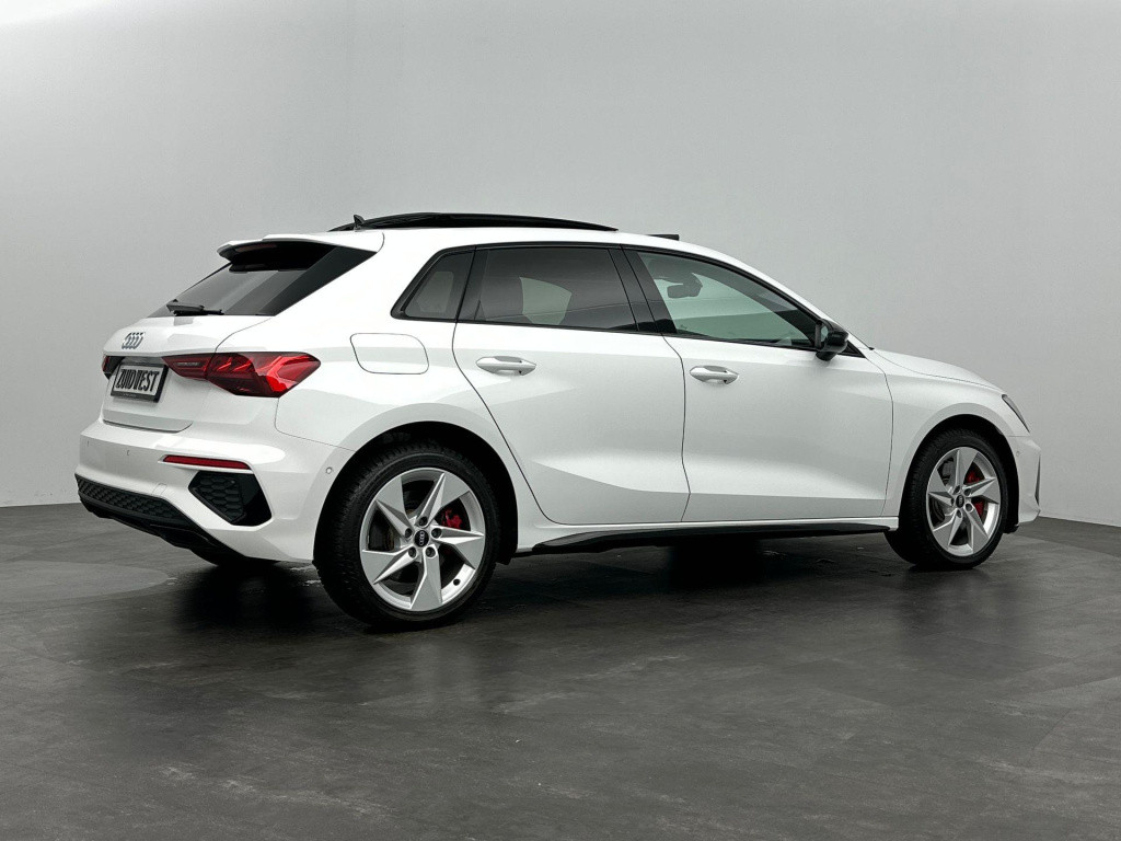 Audi A3 sportback 45 tfsi e s-line pano b&o matrix carplay