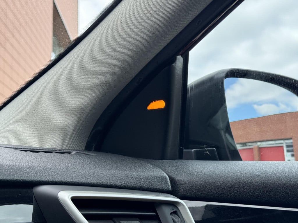 Nissan Qashqai 1.2 tekna | trekhaak | navigatie | leder | 360° camera | sto