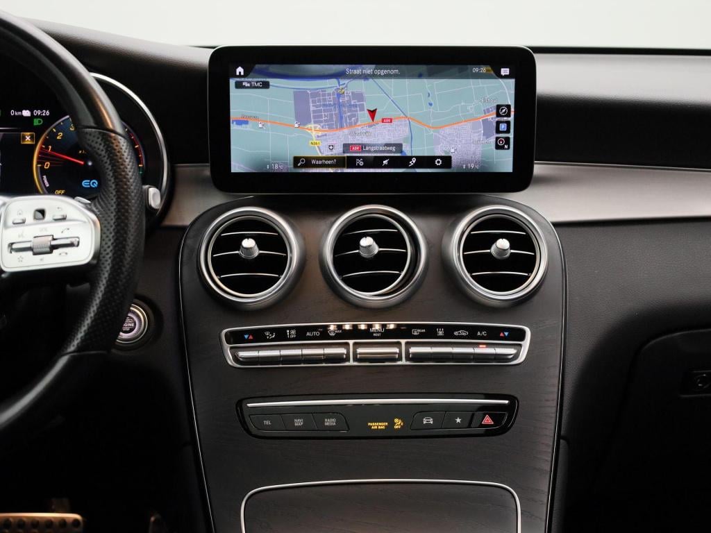 Mercedes-Benz Glc 300e 4matic business solution amg automaat | panorama dak