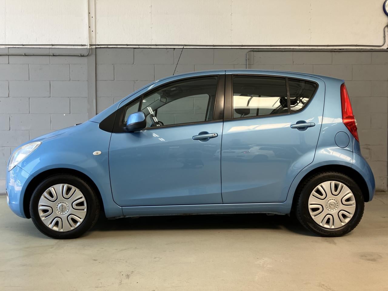 Opel Agila