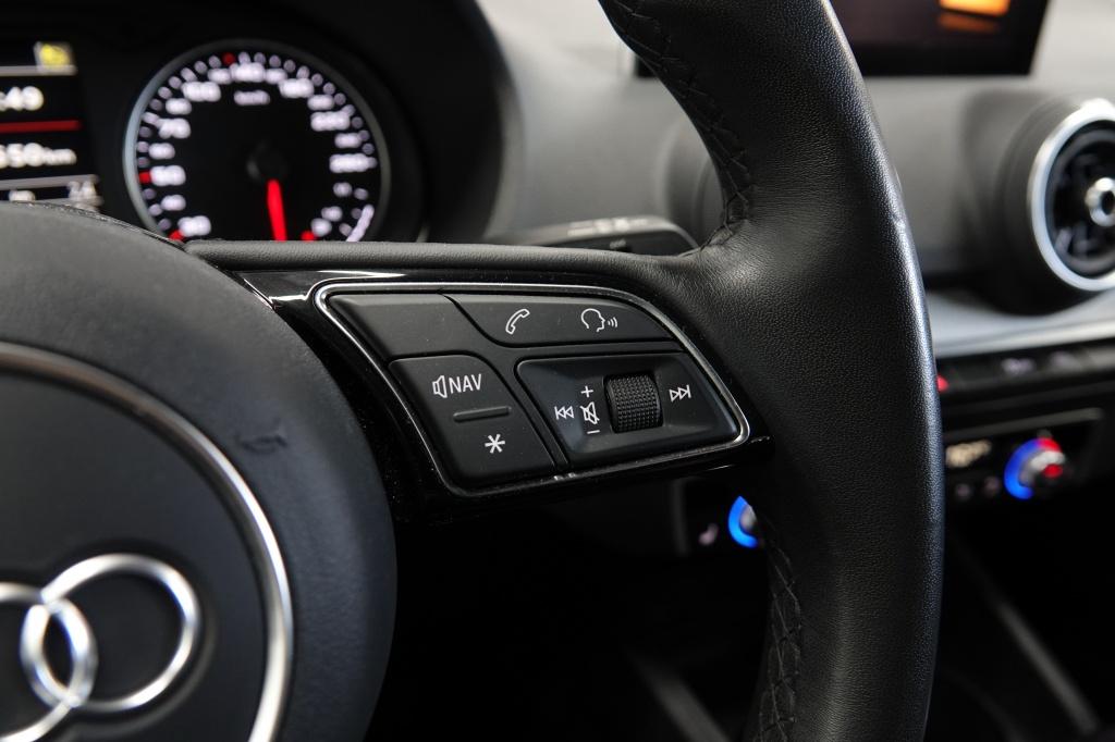 Audi Q2 35 tfsi | camera | pdc | keyless | led |