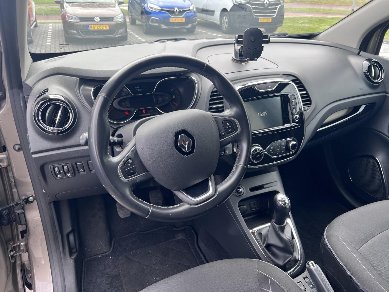 Renault Captur 90 TCe Dynamique met trekhaak