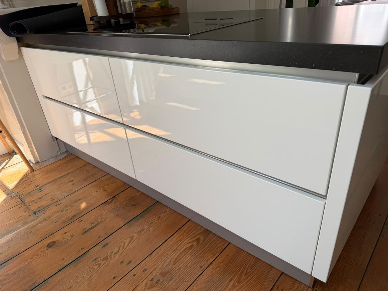 Moderne keuken met composiet werkblad – bieden vanaf €395