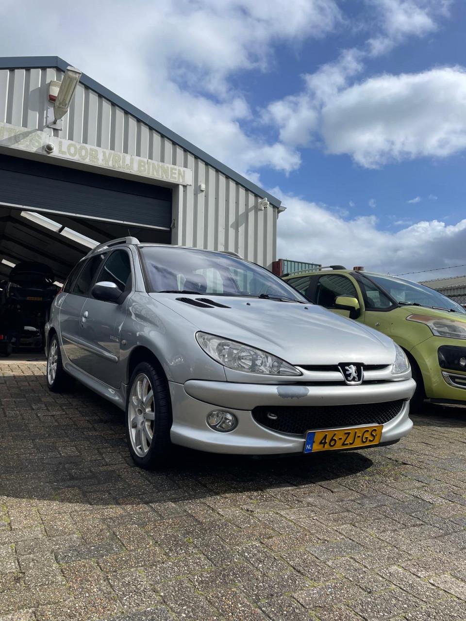 Peugeot-206 SW 1.6-16V Quiksilver